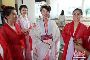 南京汉服圈吃瓜视频,一场吃瓜视频引发的时尚风波